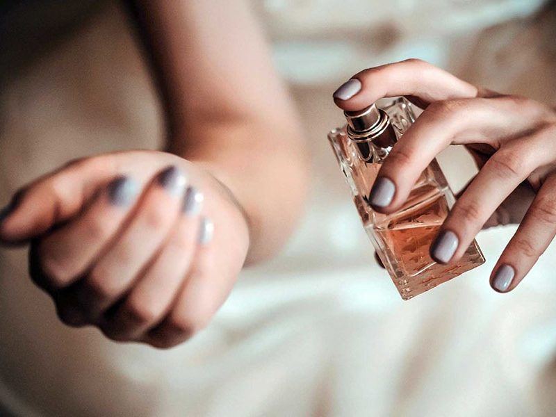 How Do I Choose the Right Perfume for Me?