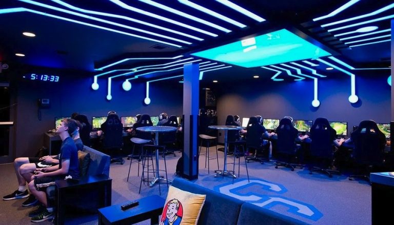 Growth of Fortnite Gaming Cafes in Dubai: Trends and Future Prospects